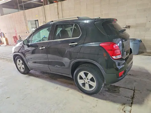 KL7CJLSB8LB025387 2020 CHEVROLET TRAX - Image 2