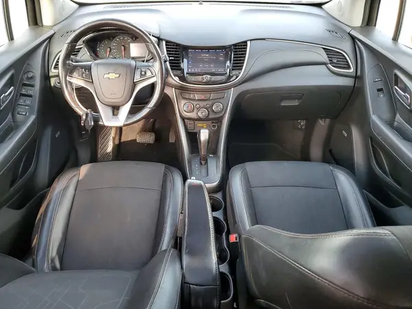 KL7CJLSB8LB060401 2020 CHEVROLET TRAX - Image 8