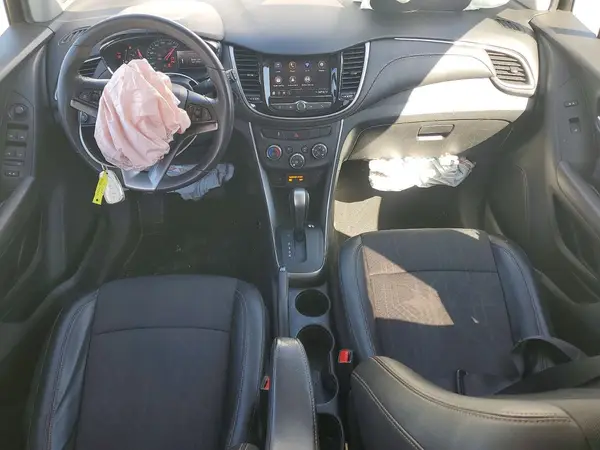 KL7CJLSB8LB072631 2020 CHEVROLET TRAX - Image 8
