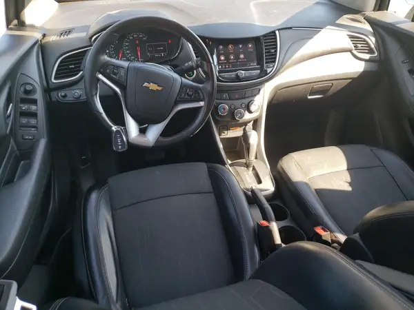 KL7CJLSB8LB313362 2020 CHEVROLET TRAX - Image 8
