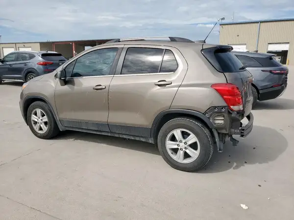 KL7CJLSB8LB340576 2020 CHEVROLET TRAX - Image 2