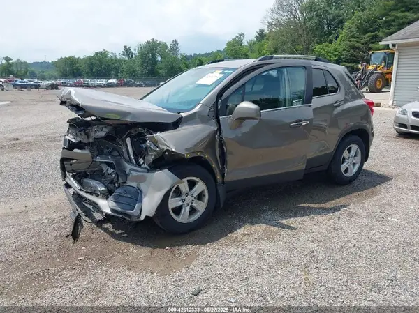 KL7CJLSB8LB347169 2020 CHEVROLET TRAX - Image 2
