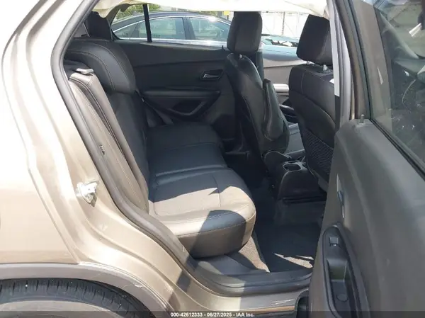 KL7CJLSB8LB347169 2020 CHEVROLET TRAX - Image 8