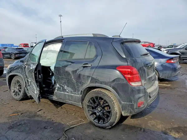 KL7CJLSB8LB351531 2020 CHEVROLET TRAX - Image 2