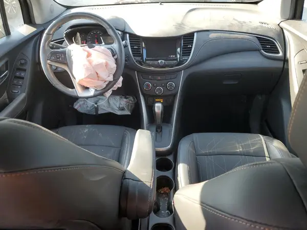 KL7CJLSB8LB354266 2020 CHEVROLET TRAX - Image 8