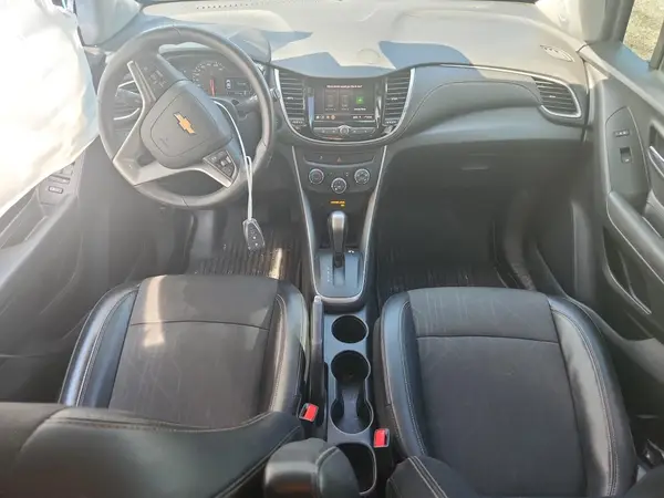 KL7CJLSB8MB303769 2021 CHEVROLET TRAX - Image 8