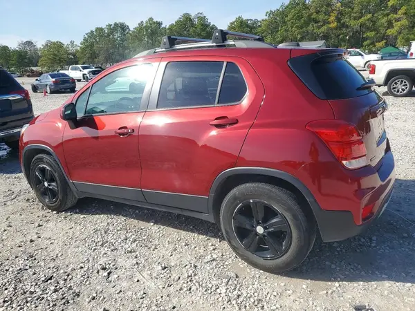 KL7CJLSB8MB313640 2021 CHEVROLET TRAX - Image 2