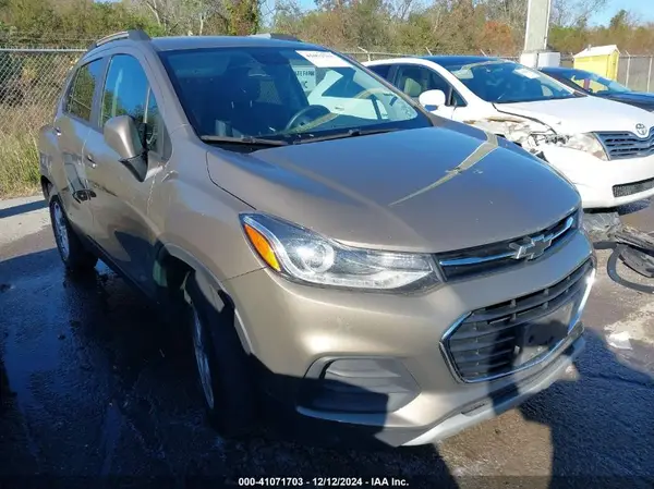 KL7CJLSB8MB316165 2021 CHEVROLET TRAX - Image 1