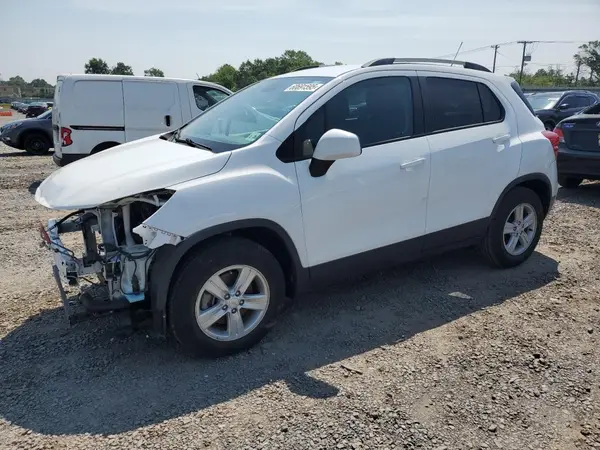 KL7CJLSB8MB320393 2021 CHEVROLET TRAX - Image 1