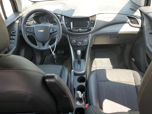 KL7CJLSB8MB320393 2021 CHEVROLET TRAX - Image 8