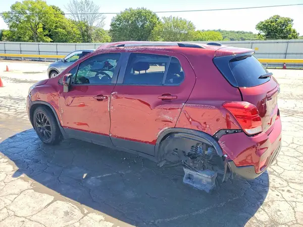 KL7CJLSB8MB323391 2021 CHEVROLET TRAX - Image 2