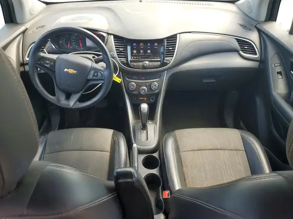 KL7CJLSB8MB326307 2021 CHEVROLET TRAX - Image 8