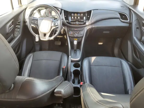 KL7CJLSB8MB328199 2021 CHEVROLET TRAX - Image 8