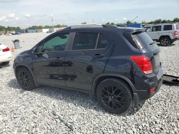 KL7CJLSB8MB356150 2021 CHEVROLET TRAX - Image 2