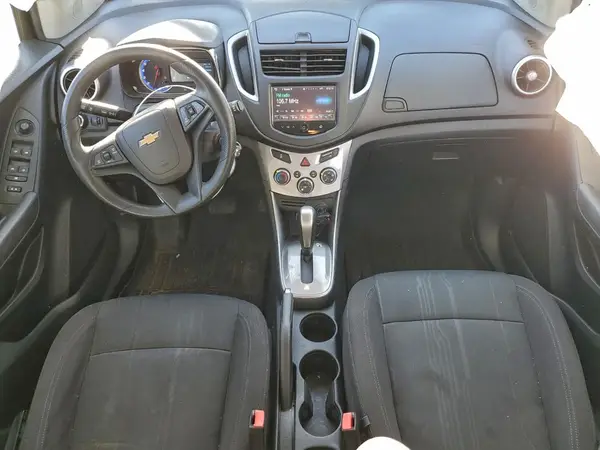 KL7CJLSB9GB546575 2016 CHEVROLET TRAX - Image 8