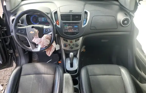 KL7CJLSB9GB733203 2016 CHEVROLET TRAX - Image 8