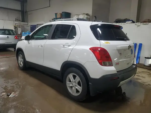 KL7CJLSB9GB759414 2016 CHEVROLET TRAX - Image 2