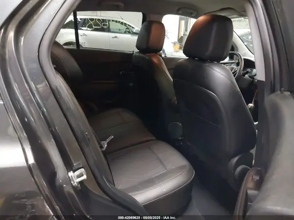 KL7CJLSB9HB176648 2017 CHEVROLET TRAX - Image 8