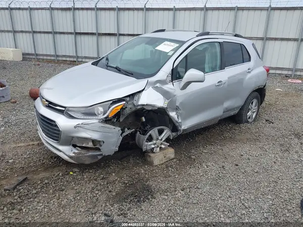 KL7CJLSB9HB179730 2017 CHEVROLET TRAX - Image 2
