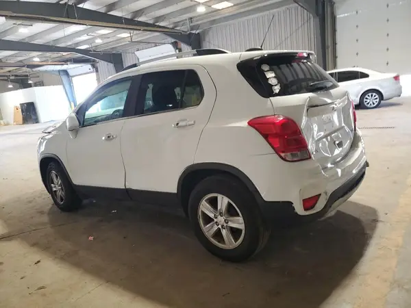 KL7CJLSB9HB197158 2017 CHEVROLET TRAX - Image 2