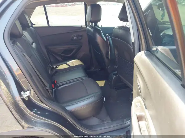 KL7CJLSB9HB201239 2017 CHEVROLET TRAX - Image 8