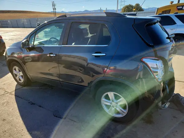 KL7CJLSB9HB222155 2017 CHEVROLET TRAX - Image 2