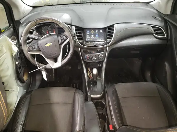 KL7CJLSB9JB525670 2018 CHEVROLET TRAX - Image 8