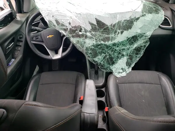 KL7CJLSB9JB531694 2018 CHEVROLET TRAX - Image 8
