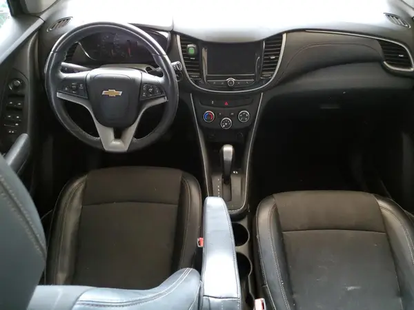 KL7CJLSB9JB594892 2018 CHEVROLET TRAX - Image 8