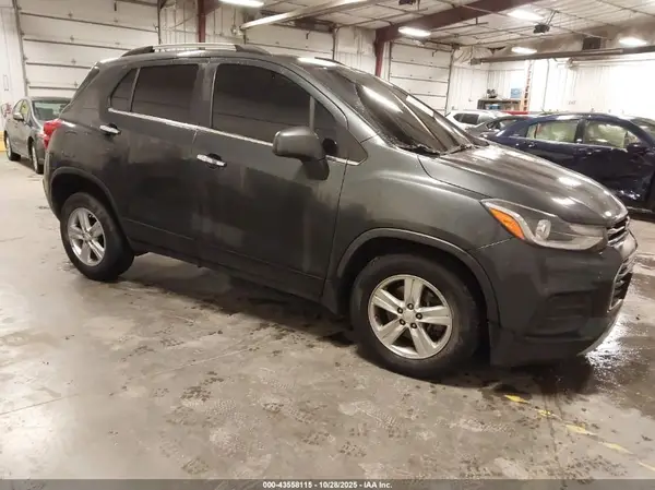 KL7CJLSB9JB681028 2018 CHEVROLET TRAX