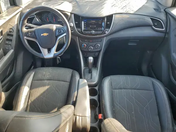 KL7CJLSB9JB691557 2018 CHEVROLET TRAX - Image 8