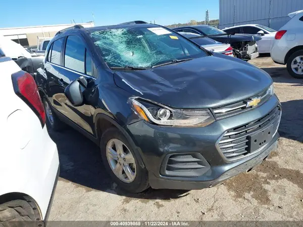KL7CJLSB9JB692630 2018 CHEVROLET TRAX - Image 1