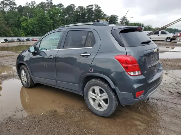 KL7CJLSB9JB722645 2018 CHEVROLET TRAX - Image 2
