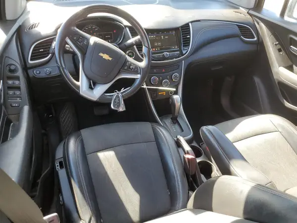 KL7CJLSB9KB746963 2019 CHEVROLET TRAX - Image 8
