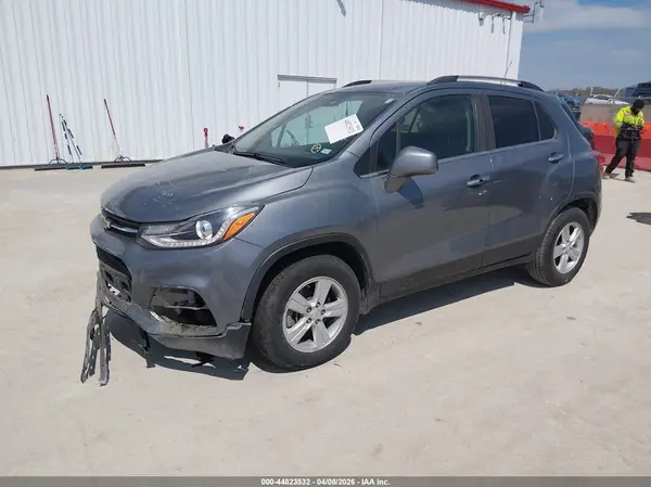 KL7CJLSB9KB762984 2019 CHEVROLET TRAX - Image 2