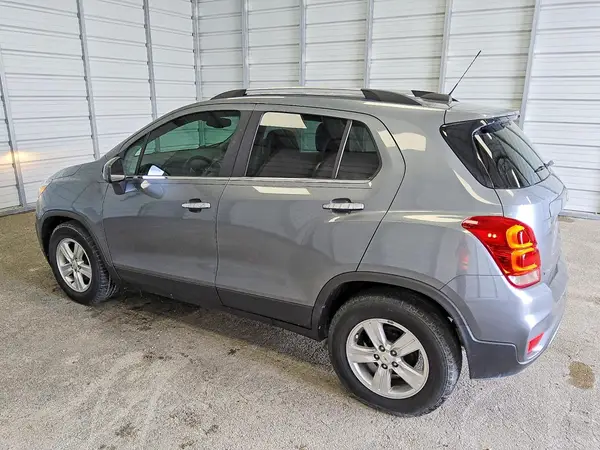 KL7CJLSB9KB775766 2019 CHEVROLET TRAX - Image 2