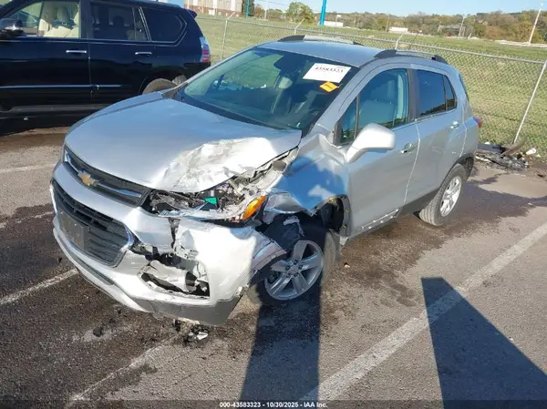 KL7CJLSB9KB782183 2019 CHEVROLET TRAX - Image 2