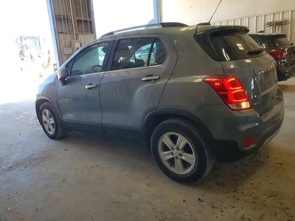 KL7CJLSB9KB798142 2019 CHEVROLET TRAX - Image 2