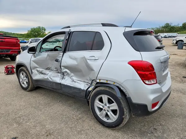 KL7CJLSB9KB850496 2019 CHEVROLET TRAX - Image 2