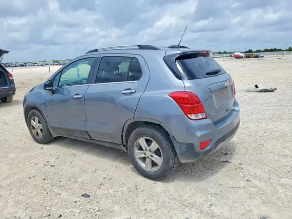 KL7CJLSB9KB856797 2019 CHEVROLET TRAX - Image 2
