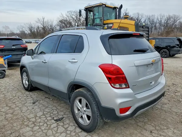 KL7CJLSB9KB863958 2019 CHEVROLET TRAX - Image 2