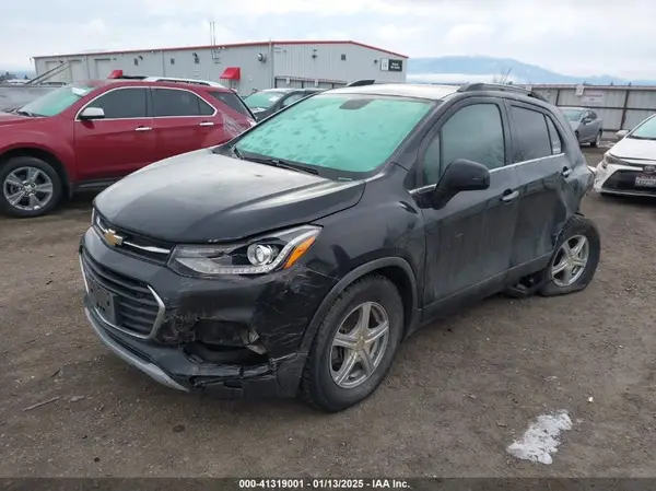 KL7CJLSB9KB882705 2019 CHEVROLET TRAX - Image 2