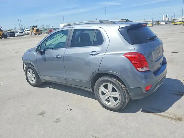 KL7CJLSB9KB905402 2019 CHEVROLET TRAX - Image 2