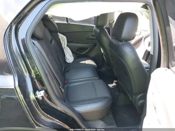 KL7CJLSB9KB907229 2019 CHEVROLET TRAX - Image 8