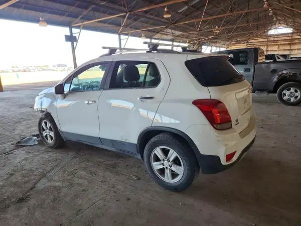 KL7CJLSB9KB937086 2019 CHEVROLET TRAX - Image 2