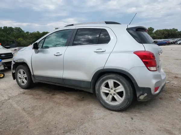 KL7CJLSB9KB955944 2019 CHEVROLET TRAX - Image 2