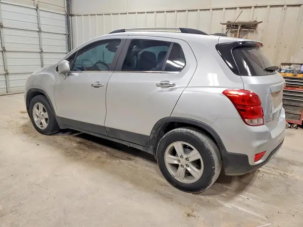 KL7CJLSB9KB958357 2019 CHEVROLET TRAX - Image 2