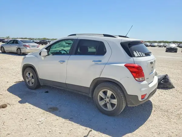 KL7CJLSB9KB959119 2019 CHEVROLET TRAX - Image 2