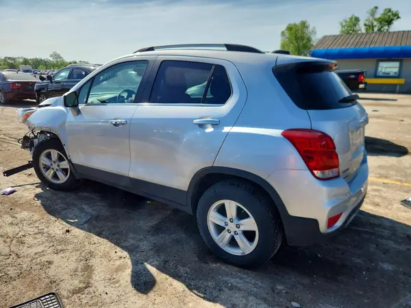 KL7CJLSB9KB963509 2019 CHEVROLET TRAX - Image 2