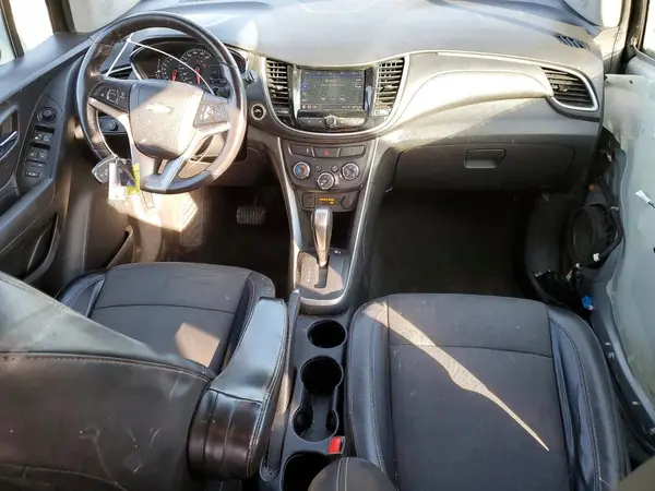 KL7CJLSB9LB005973 2020 CHEVROLET TRAX - Image 8
